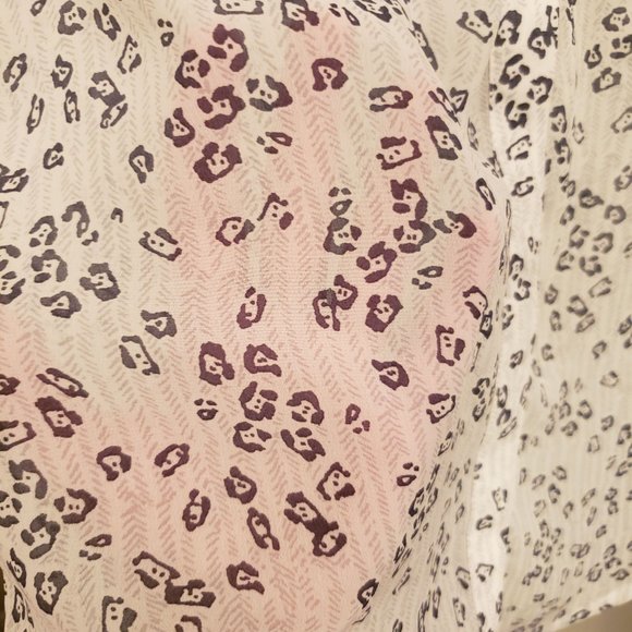 Banana Republic sleeveless blouse black and white - Picture 4 of 6